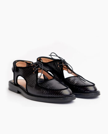 Simona Closed Toe shoes